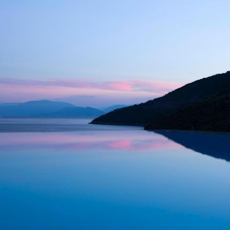 Villa Kalamos - Modern Villa In Sivota Bay With Direct Access To Sea ภายนอก รูปภาพ